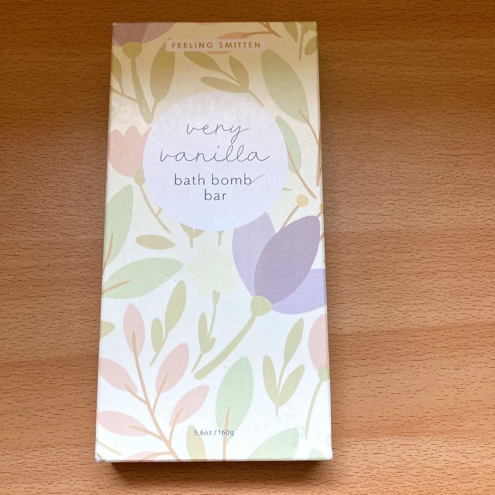 Feeling Smitten Bath Bomb Bar Very Vanilla